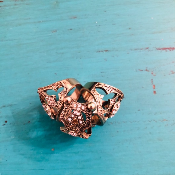 SUNAHARA LONG KNUCKLE RING JOINTED 3 CZ HEARTS ON DOUBLE BANDS - Picture 3 of 7